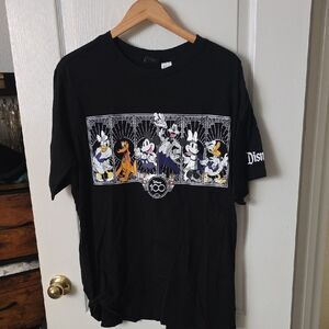 Disneyland 100 Black Character T-Shirt XL